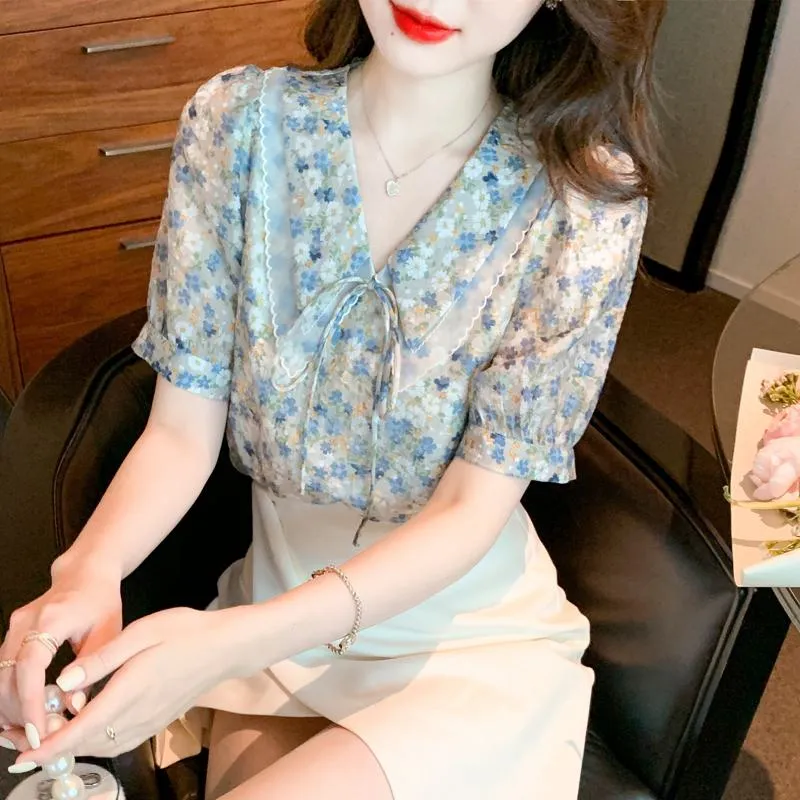 Fairy Floral Print V-Neck Chiffon Bow Tie Blouse