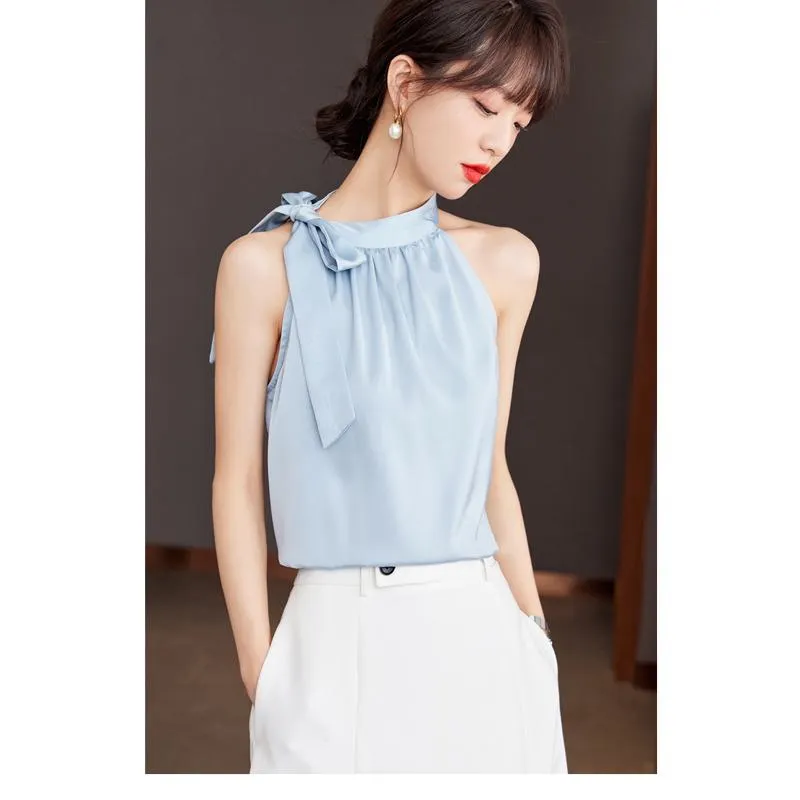 Halter Neck Sleeveless Niche Blouse