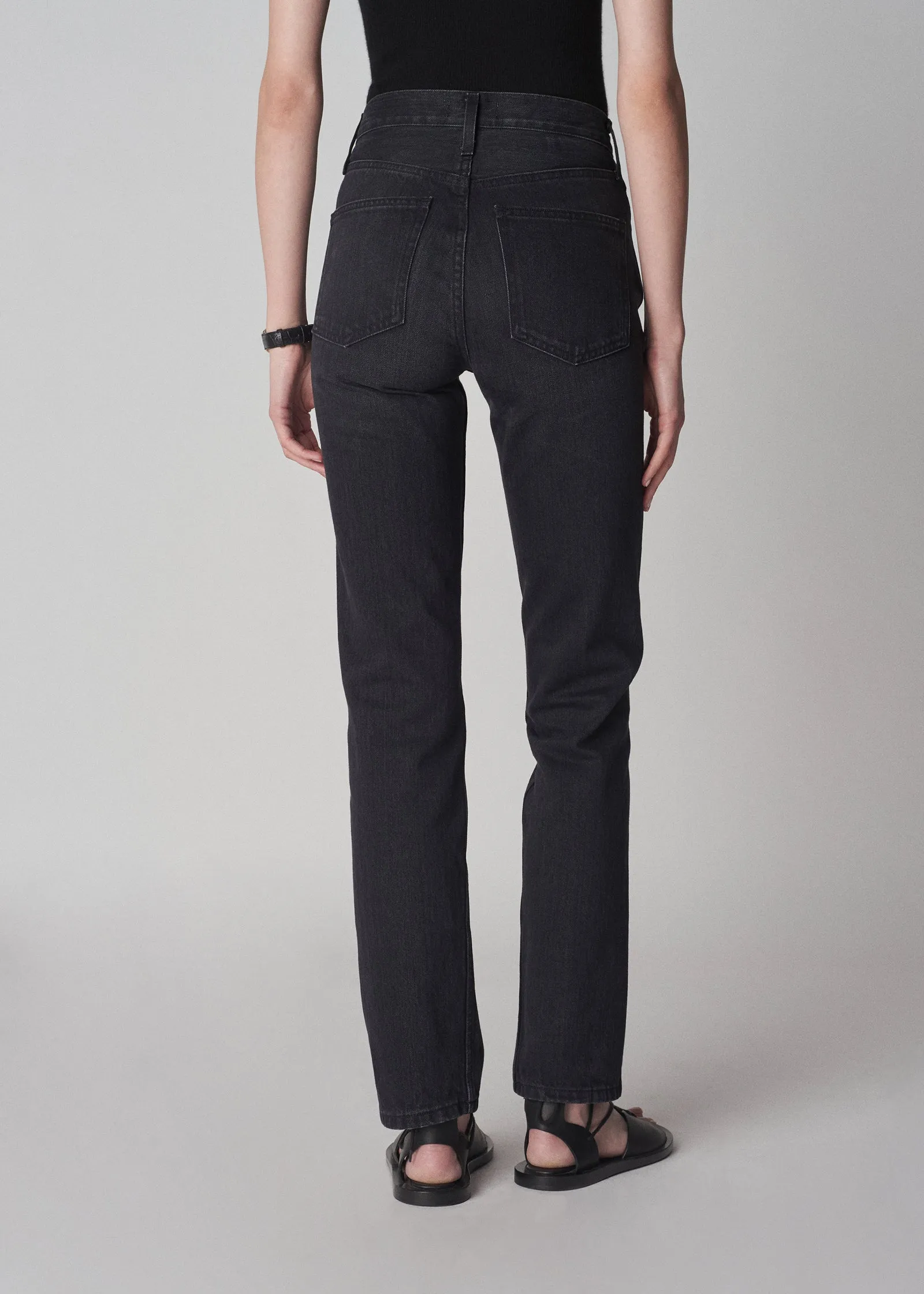 High Rise Jean in Denim - Washed Black