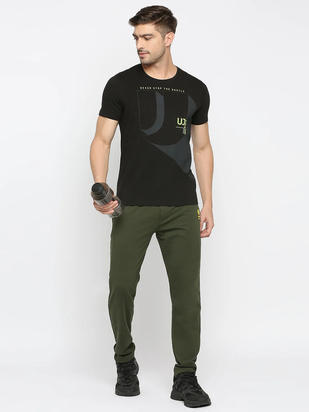 Men Premium Black Cotton Round Neck Printed Tshirt- Underjeans By Spykar