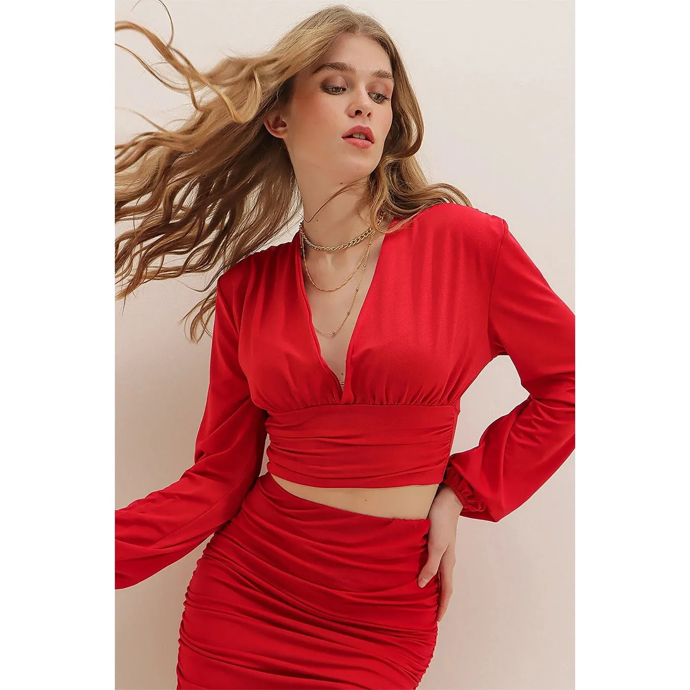 Red Deep Decollete Waist Tape Crop Top