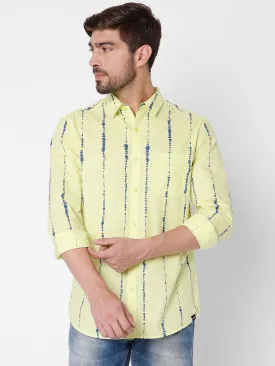 Spykar Slim Fit Men Lime Yellow Cotton Casual Shirts